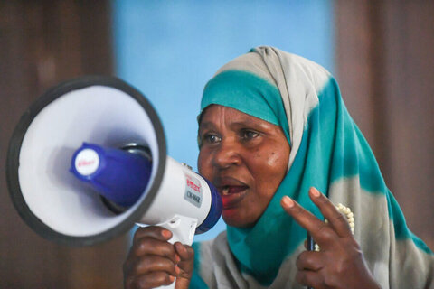 A woman taking part in a WFP programme in Ethiopia