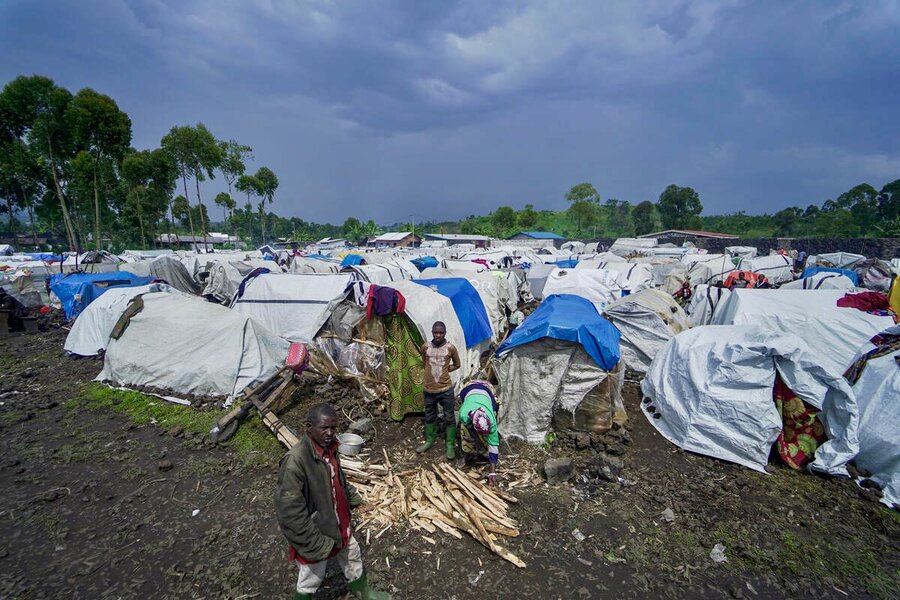 The sprawling Kanyaruchinya camp in eastern DRC hosts people displaced by conflict. In recent months, clashes have forced half-a-million people from their homes.&nbsp; Photo: WFP/Michael Castofas