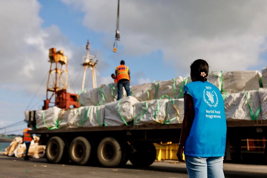 WFP food at Mombasa, East Africa's largest port, where US and other aid arrives. Photo: WFP/Martin Karimi